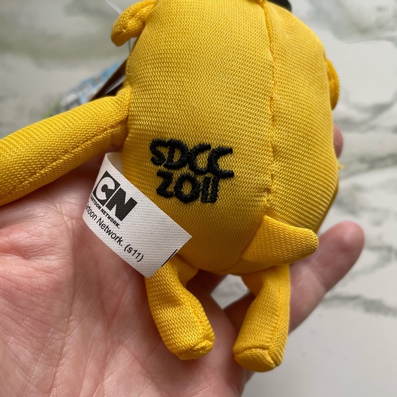 SDCC 2011 Jake Keychain - Adventure Time - Picture 3 of 4